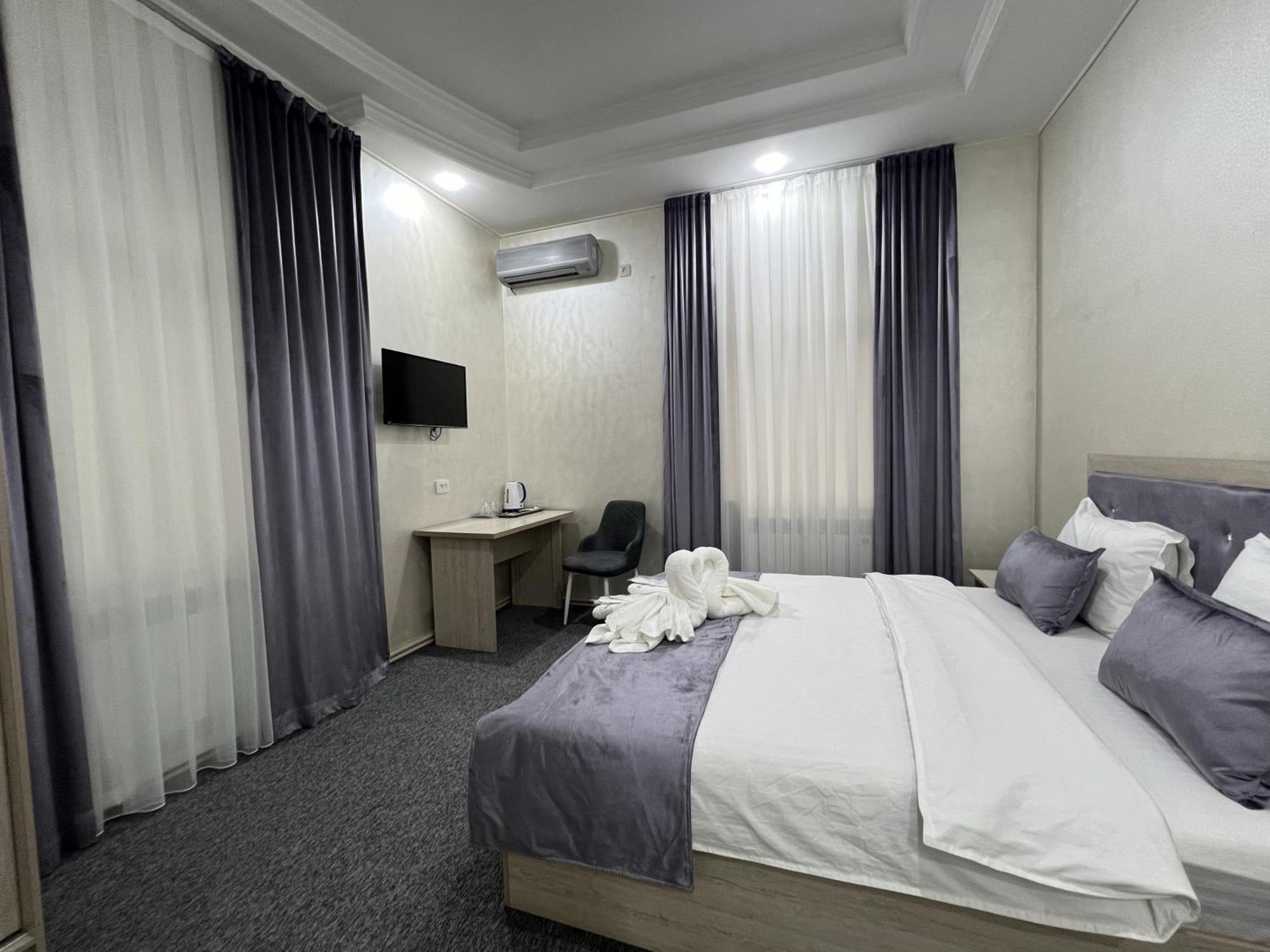 Art Tashkent Hotel Luaran gambar