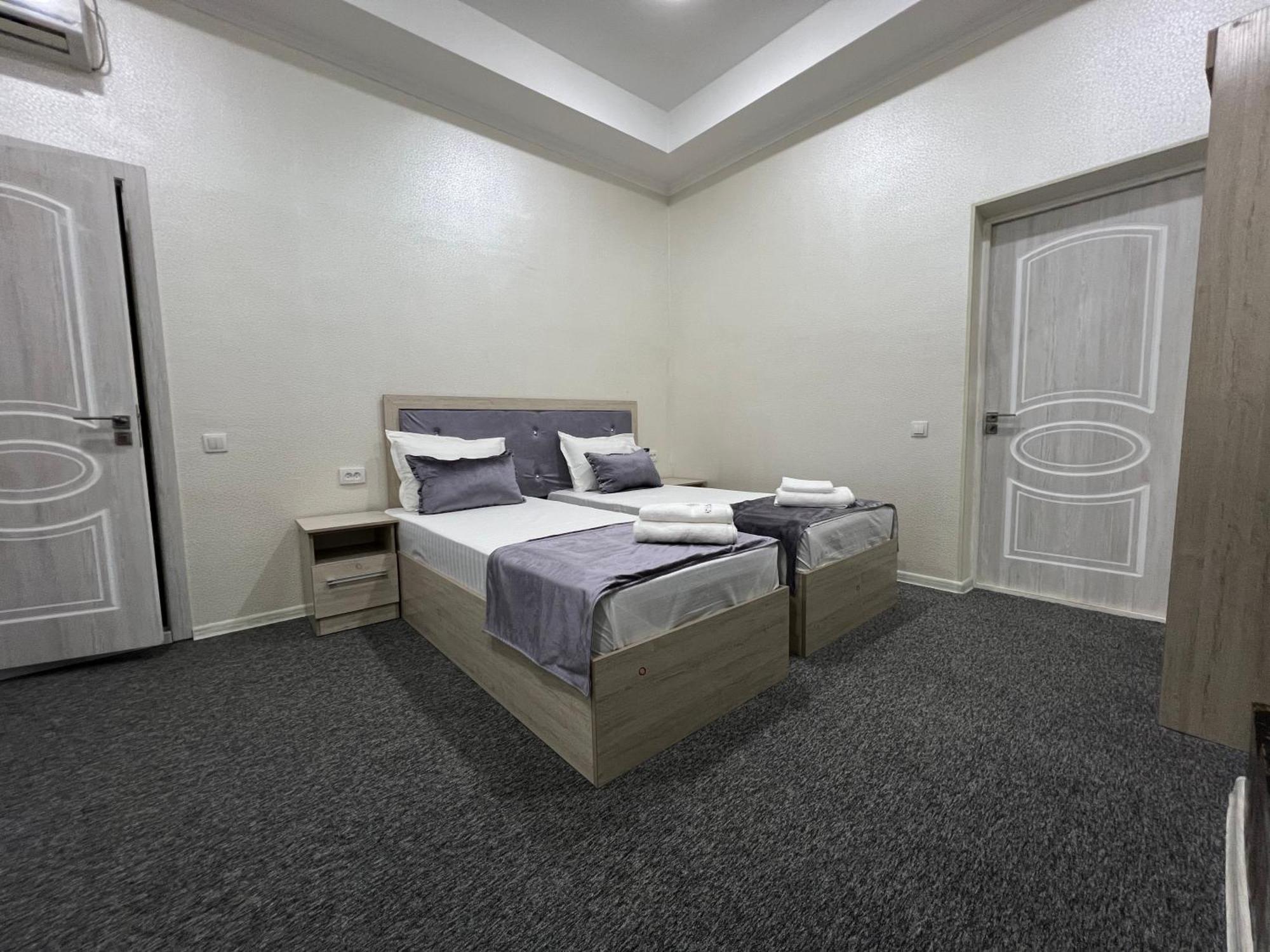 Art Tashkent Hotel Luaran gambar